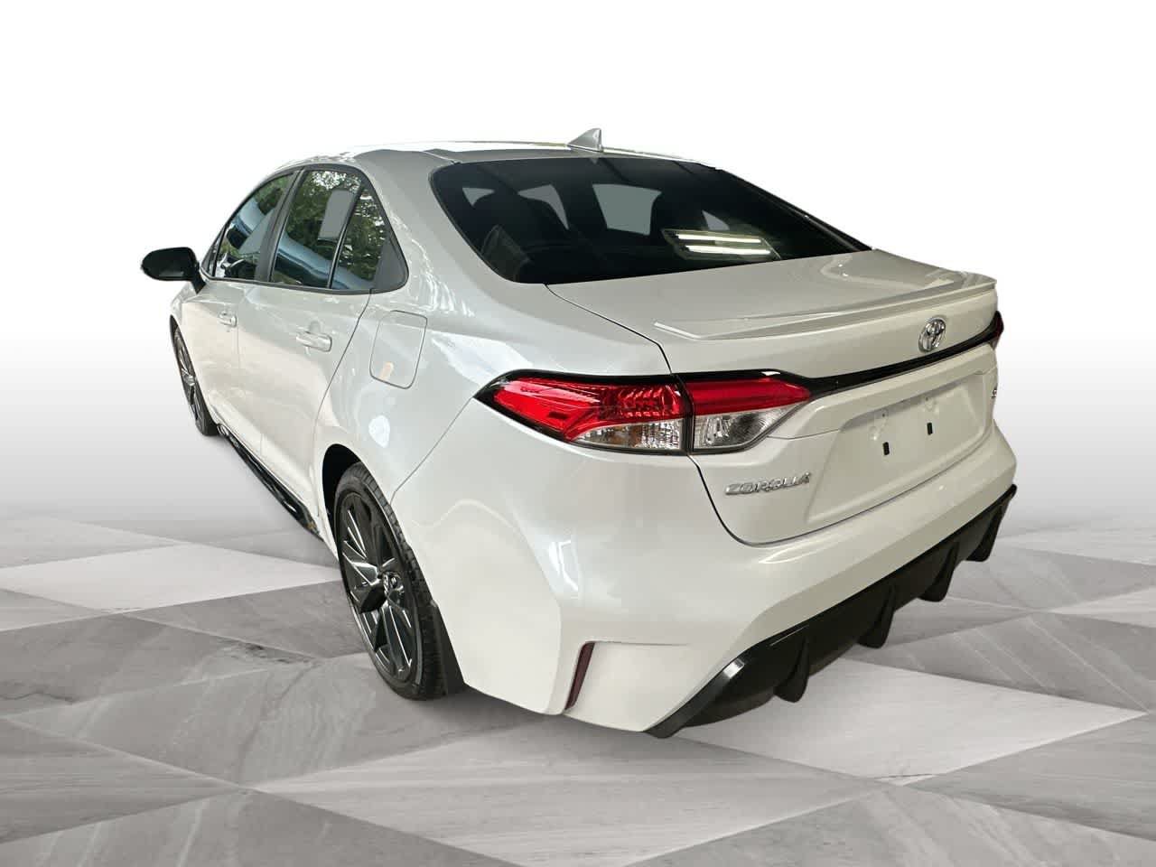 Used 2026 Toyota Corolla SE FWD image 6