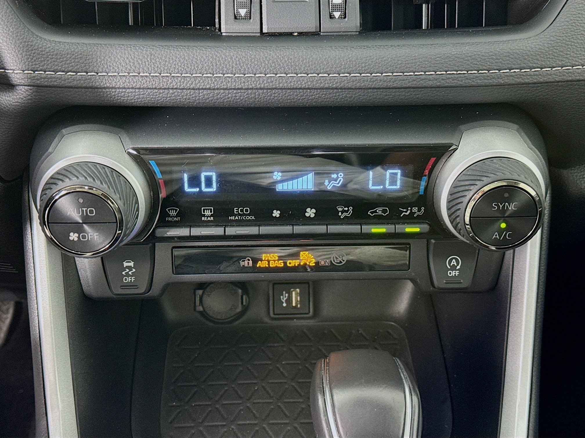 Certified 2025 Toyota RAV4 XLE Premium AWD/4WD image 15