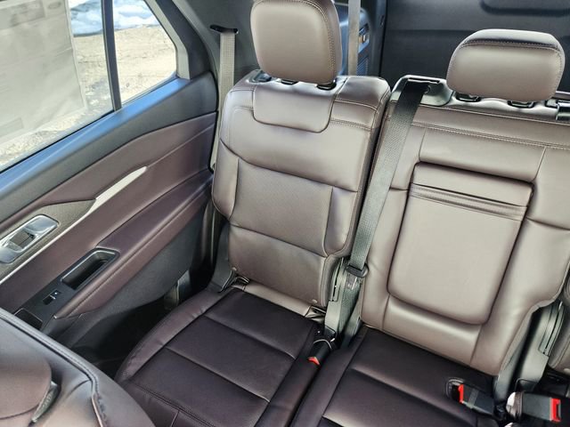 New 2026 Ford Explorer Platinum image 13