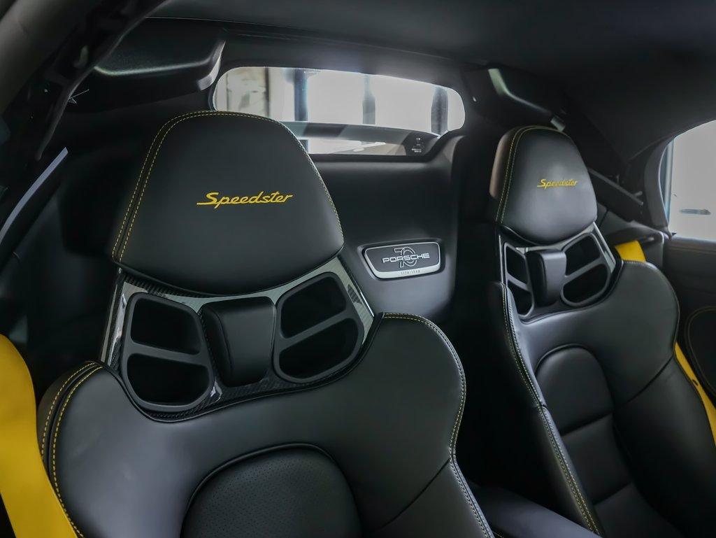 Certified 2019 Porsche 911 Speedster RWD image 26