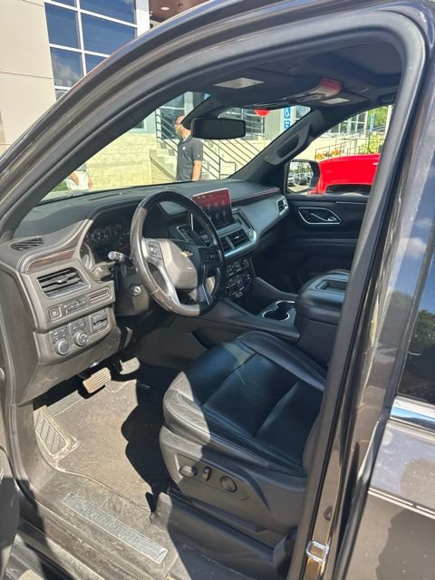 Used 2021 Chevrolet Suburban LT w/ LT Signature Package AWD/4WD image 9