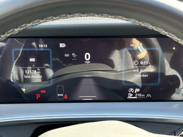 Used 2025 Volkswagen Tiguan SE AWD/4WD image 26