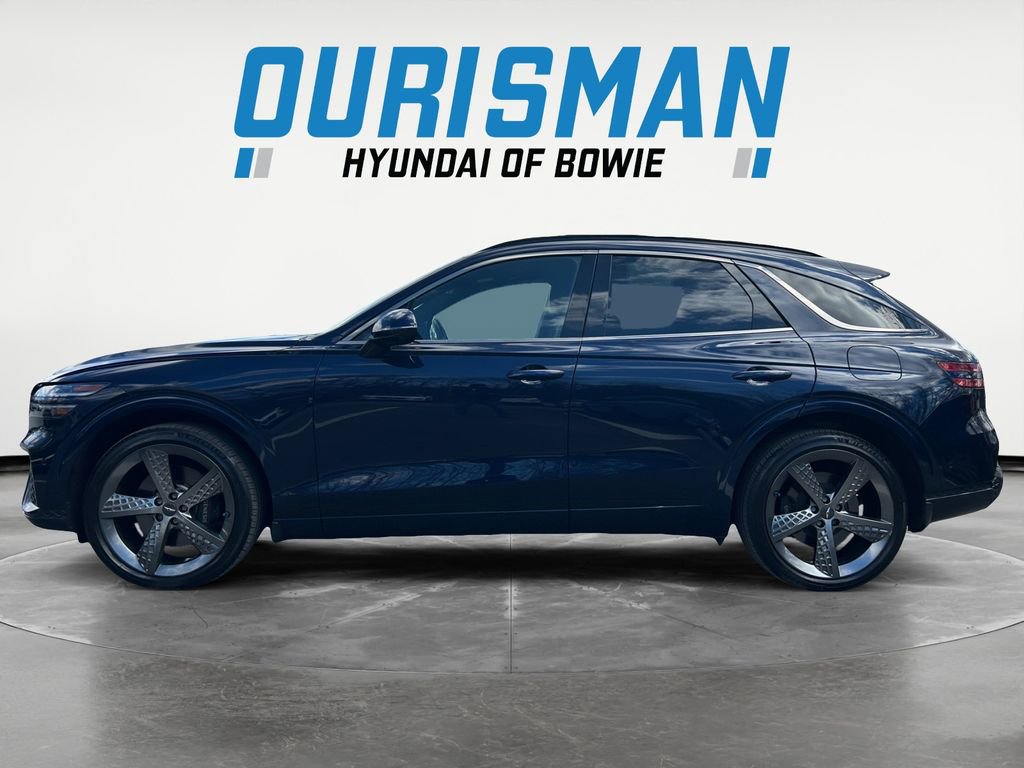 Used 2023 Genesis GV70 2.5T w/ Sport Prestige Package image 3