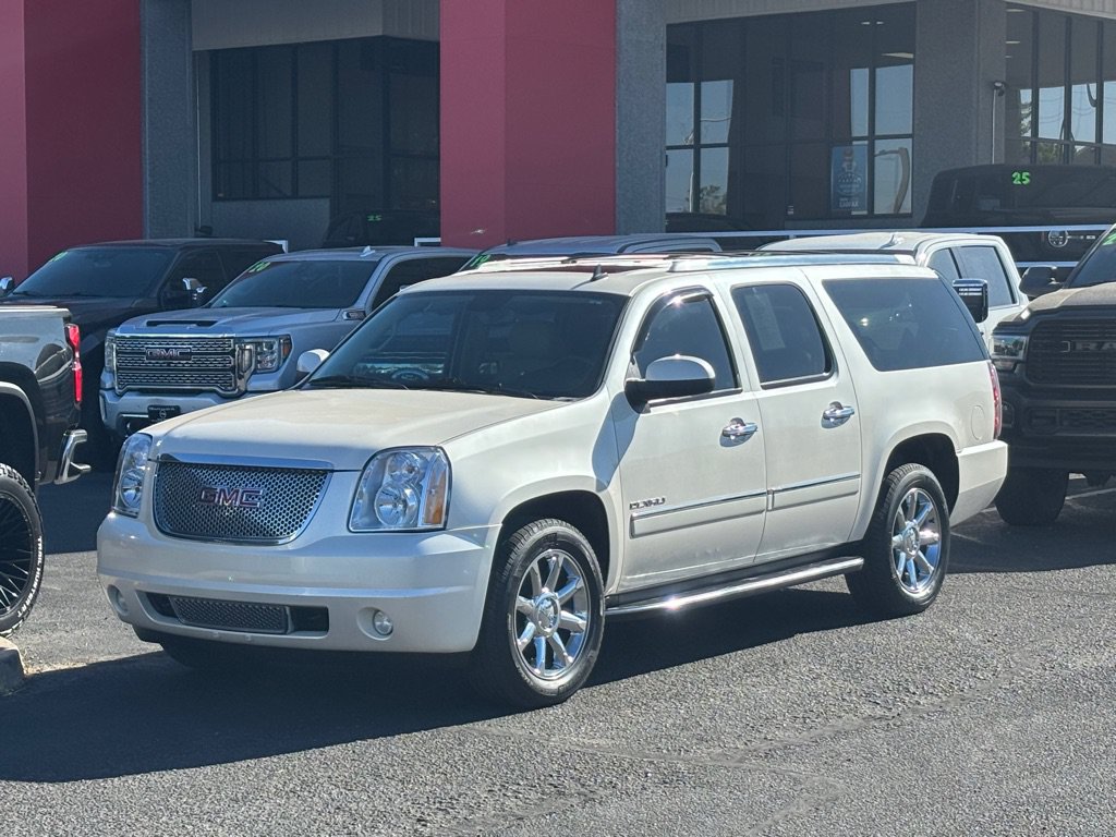 Used 2013 GMC Yukon XL Denali AWD/4WD image 45