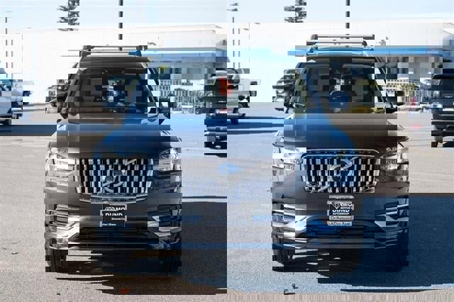 Used 2021 Volvo XC90 T6 Inscription w/ Advanced Package image 2