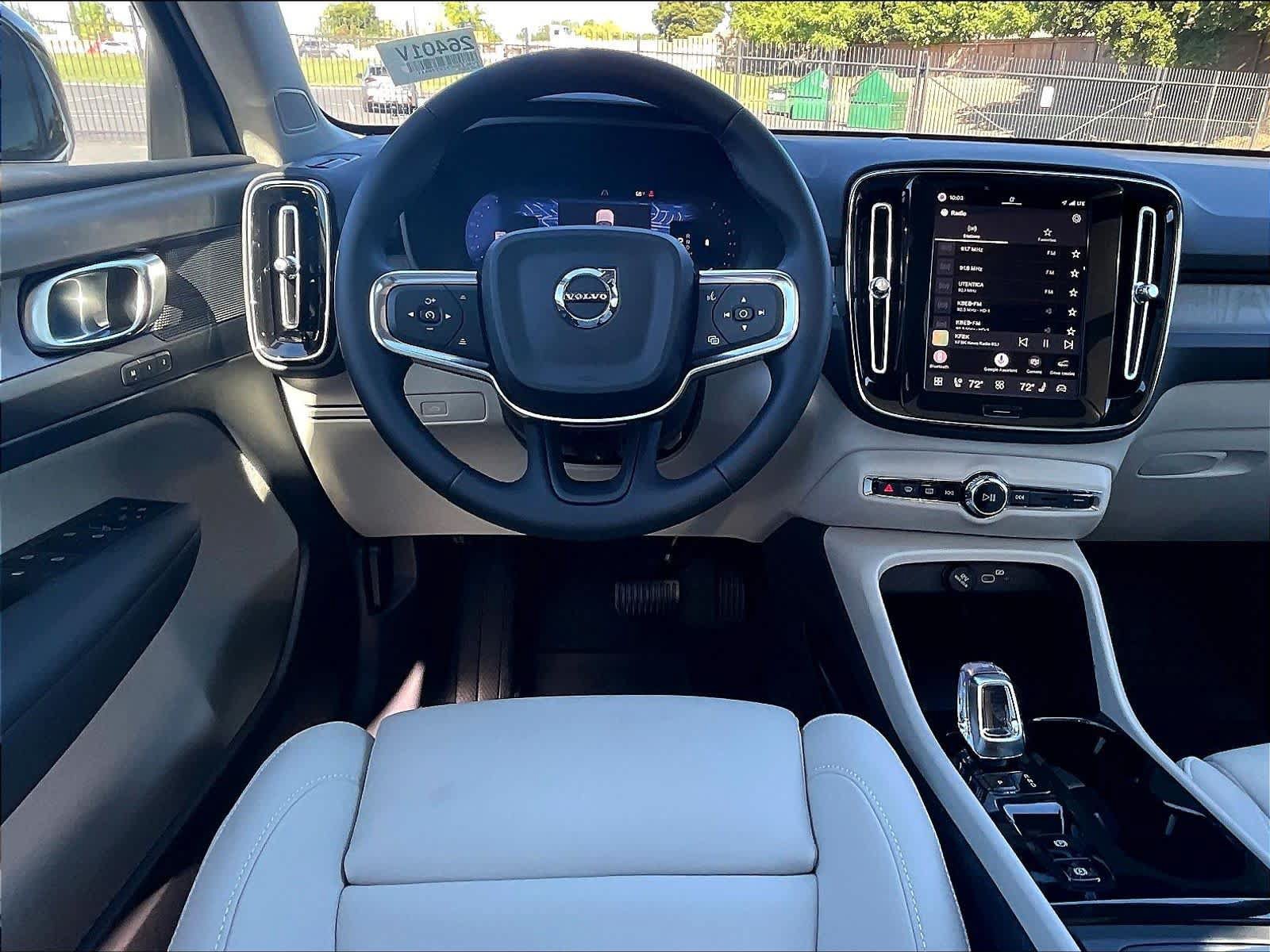 New 2026 Volvo XC40 B5 Plus w/ Protection Package Premier AWD/4WD image 15