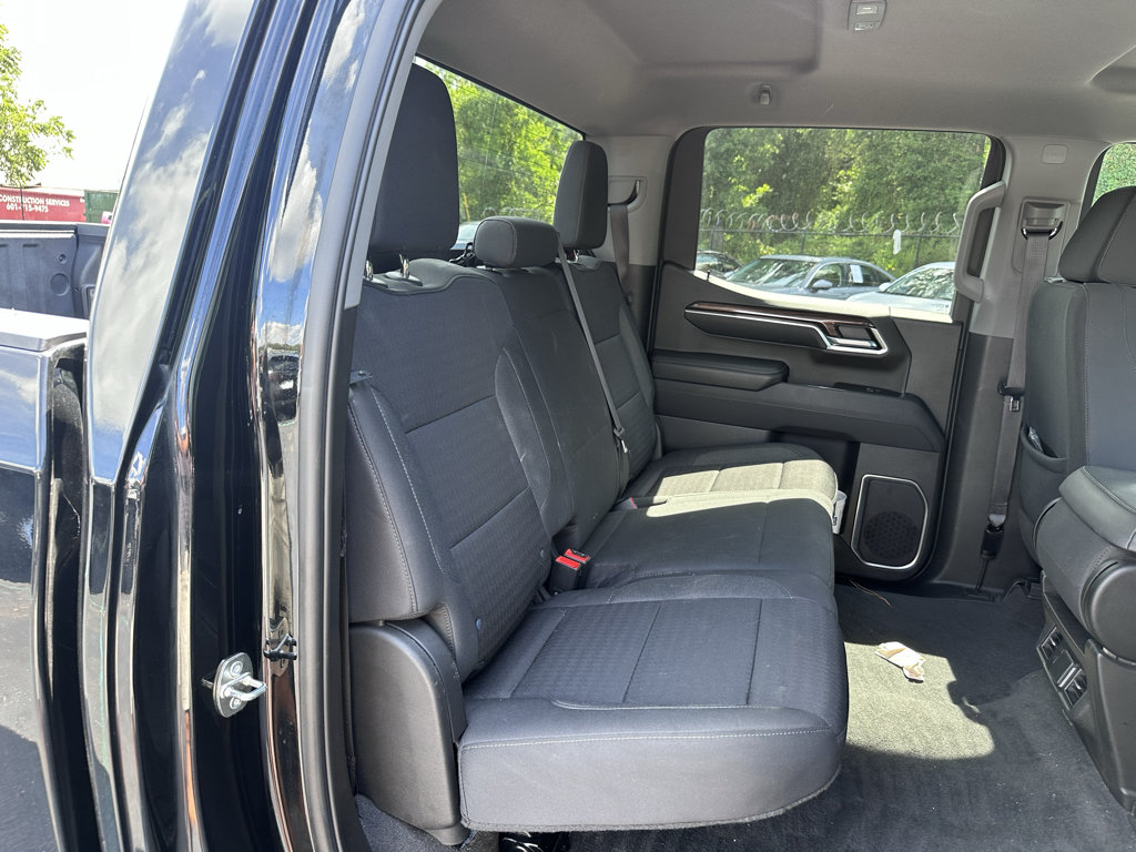 Used 2023 Chevrolet Silverado 1500 LT AWD/4WD image 24