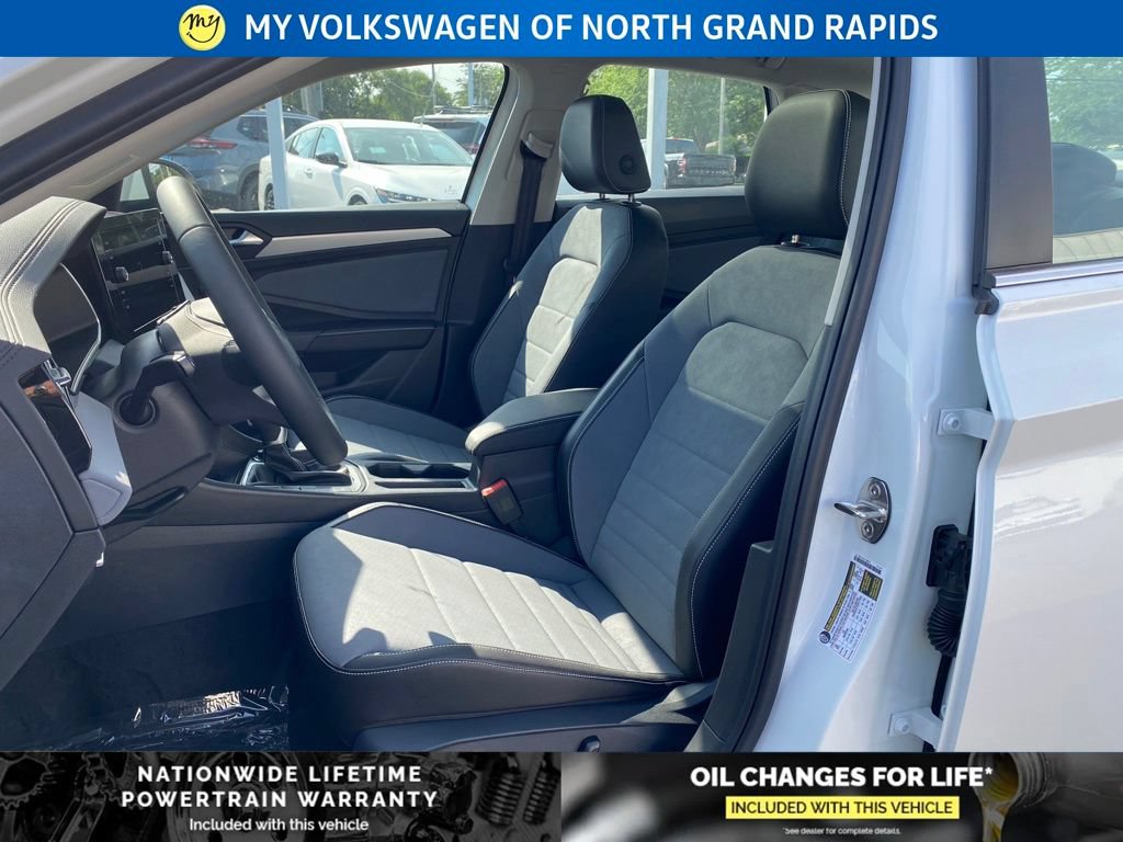 New 2026 Volkswagen Jetta SE FWD image 6