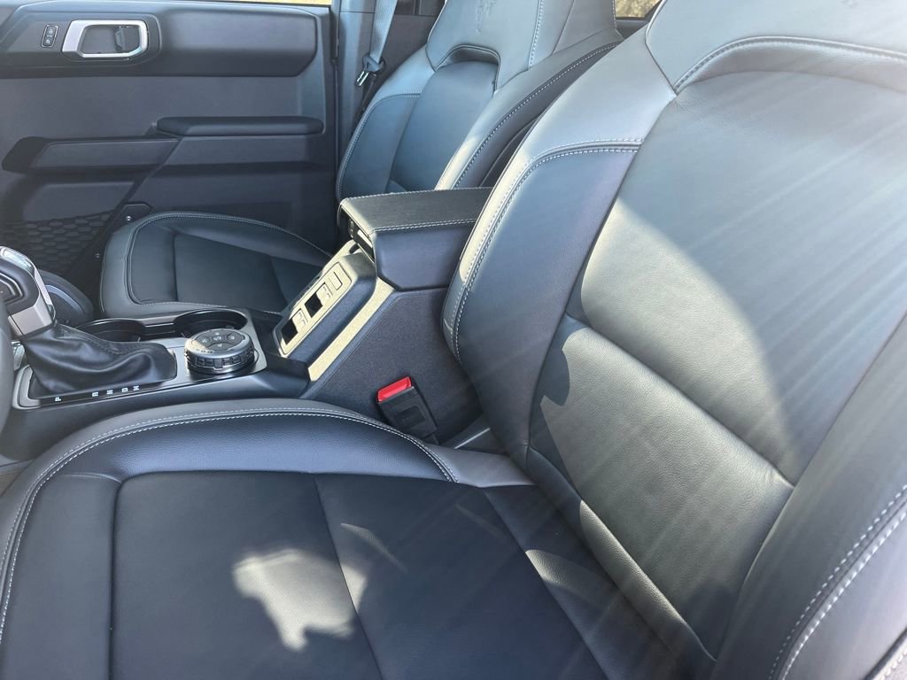 New 2025 Ford Bronco Outer Banks w/ Sasquatch Package image 15