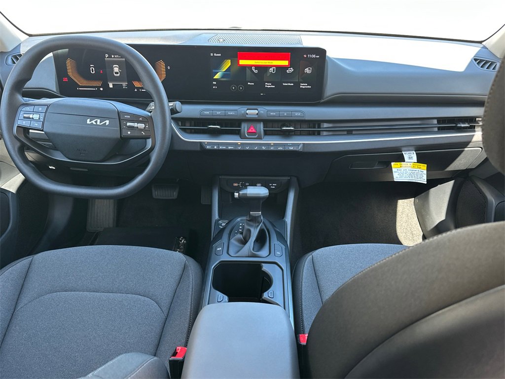 New 2025 Kia K4 LX image 10