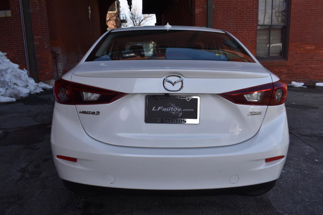 Used 2016 MAZDA MAZDA3 i Grand Touring FWD image 4