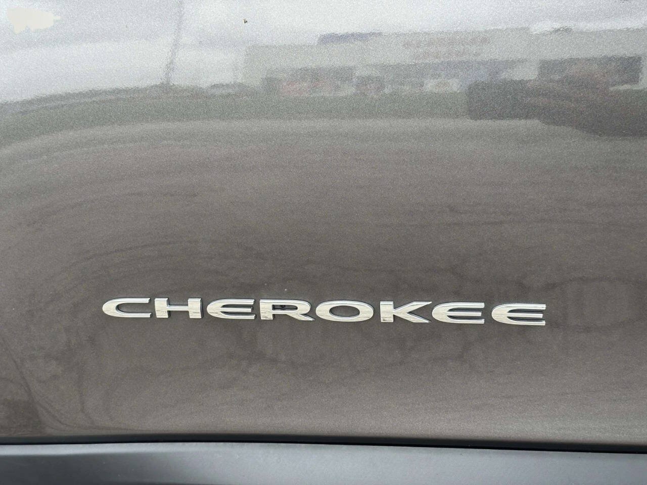 Used 2014 Jeep Cherokee Latitude w/ Comfort/Convenience Group AWD/4WD image 42