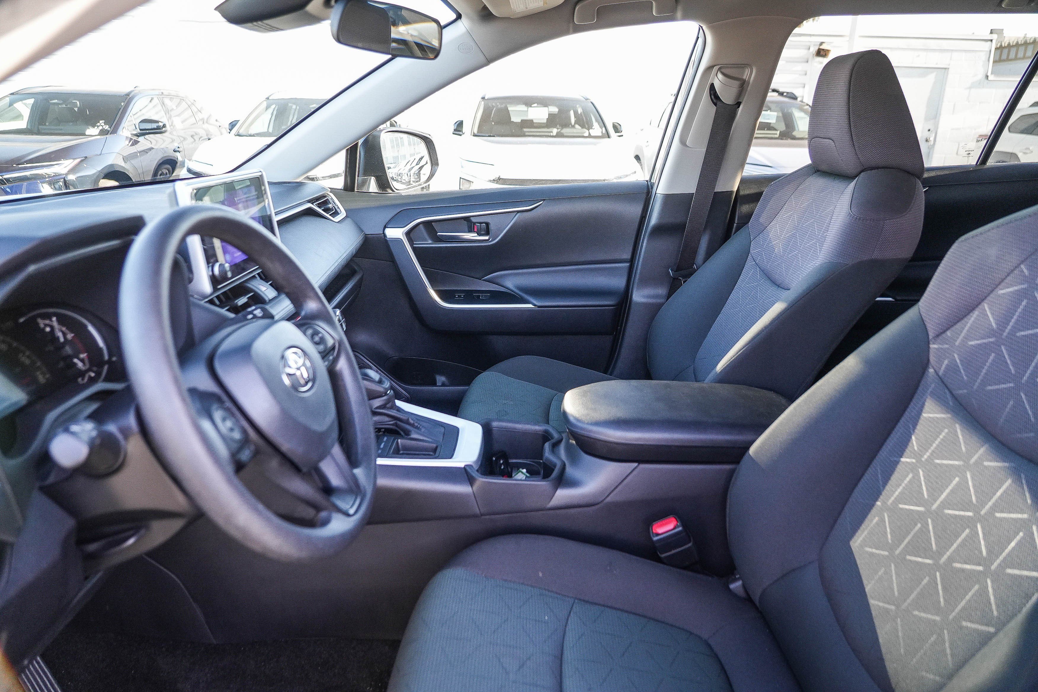 Certified 2024 Toyota RAV4 XLE FWD image 18