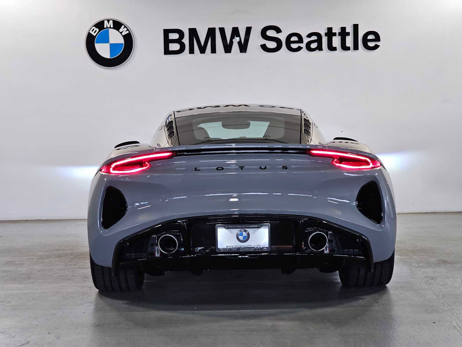 Used 2024 Lotus Emira First Edition image 5