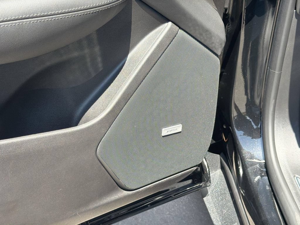 Certified 2023 Cadillac XT5 Premium Luxury FWD image 21