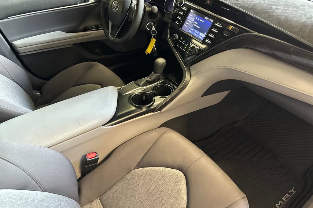Used 2019 Toyota Camry LE FWD image 15
