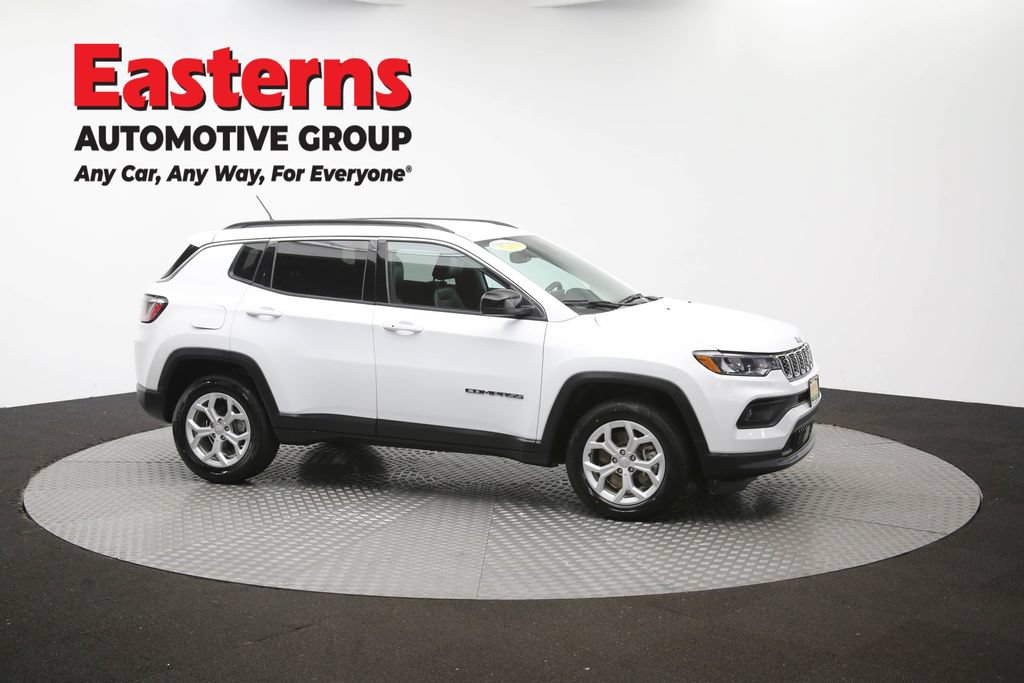 Used 2024 Jeep Compass Latitude AWD/4WD image 46