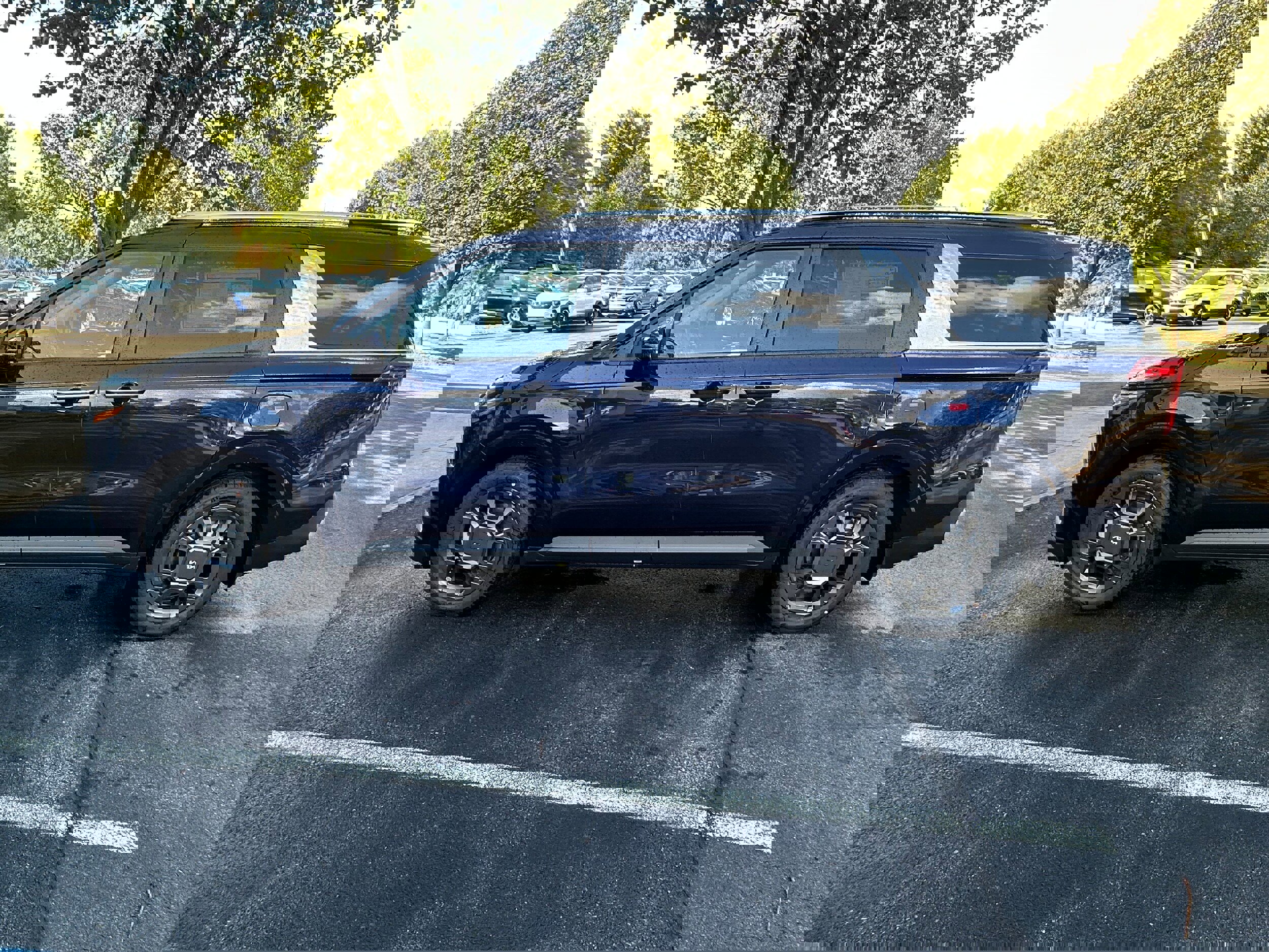 New 2026 Kia Carnival EX image 8