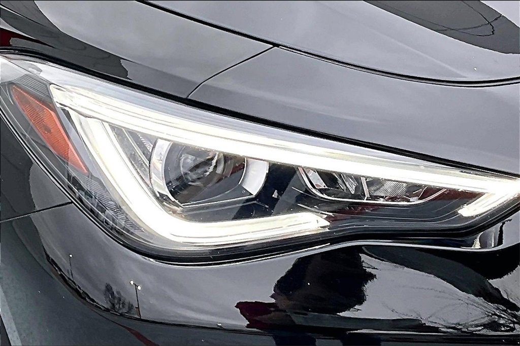 Used 2022 INFINITI Q60 3.0t Luxe w/ Essential Package image 27