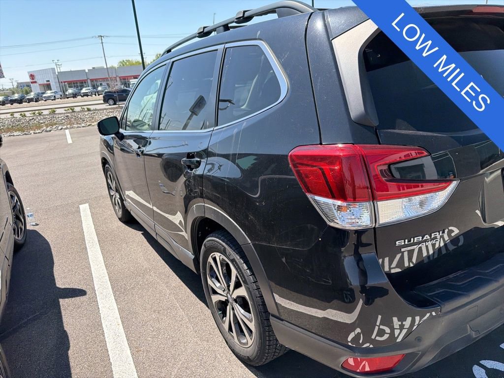 Used 2019 Subaru Forester Limited AWD/4WD image 3