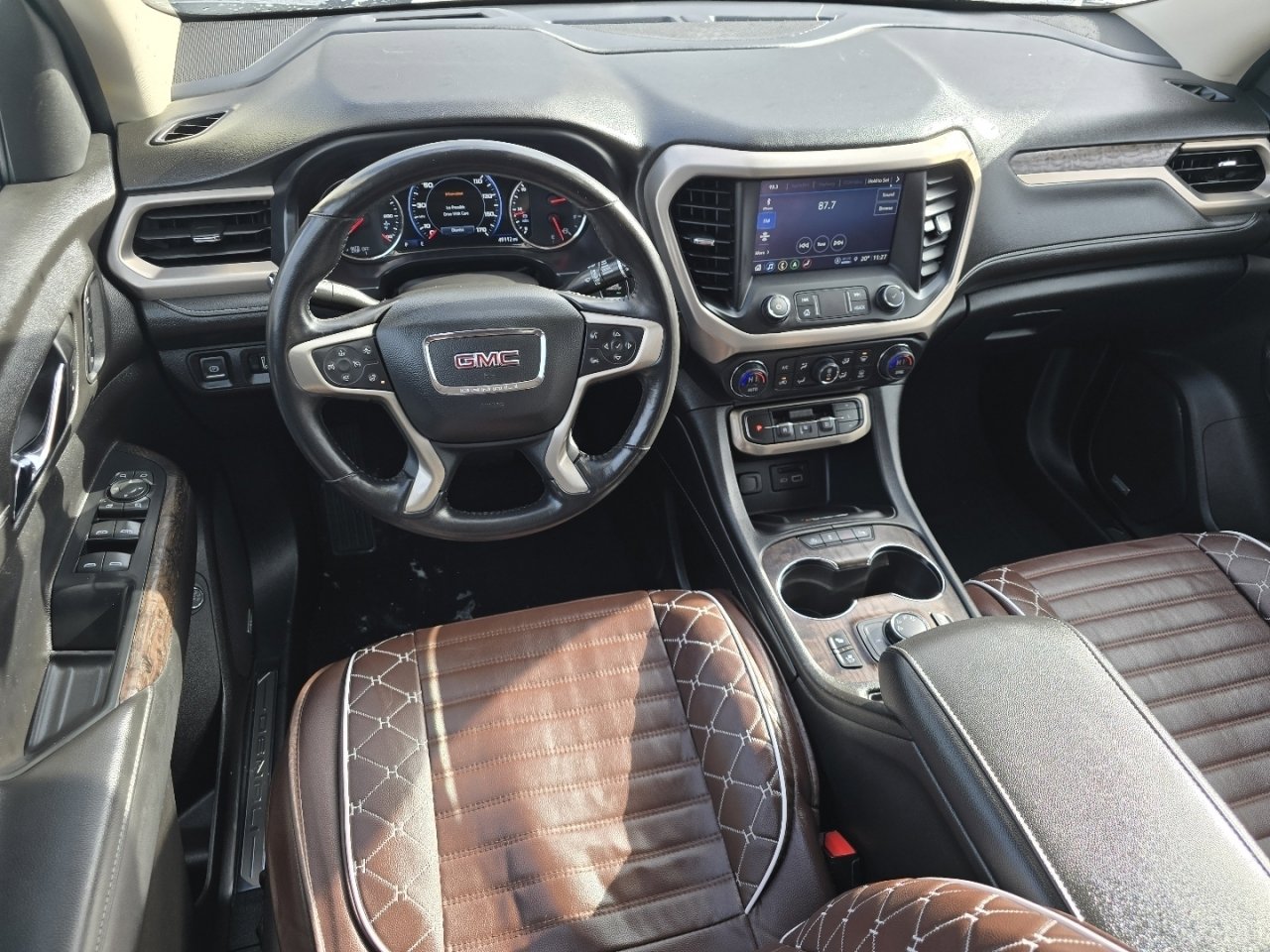 Used 2022 GMC Acadia Denali w/ Denali Technology Package image 26