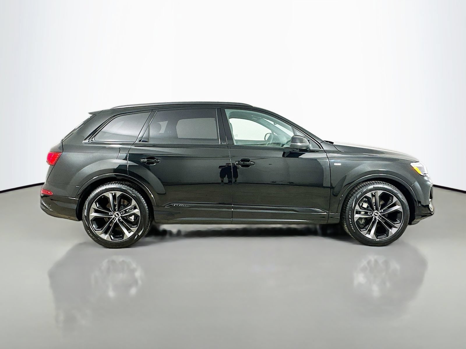 New 2026 Audi Q7 Premium Plus AWD/4WD image 4