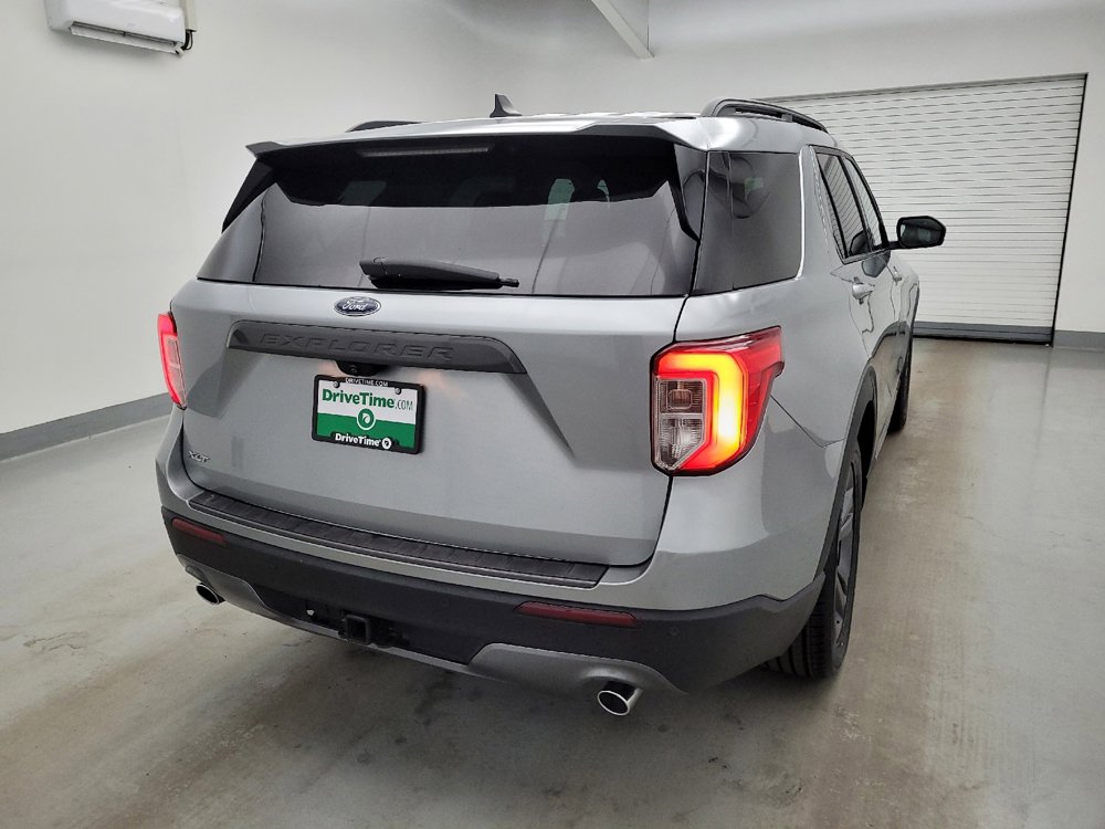 Used 2022 Ford Explorer XLT w/ Equipment Group 202A RWD image 7