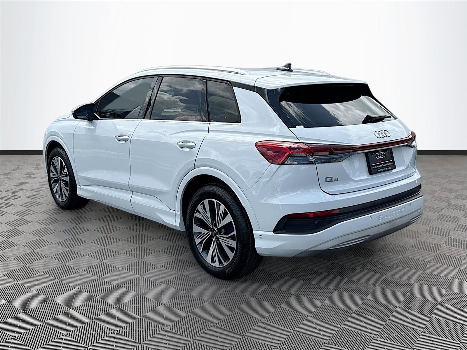 Certified 2023 Audi Q4 e-tron Premium Plus w/ Premium Plus RWD image 5