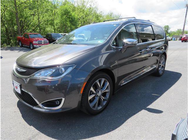 Used 2019 Chrysler Pacifica Limited FWD image 16