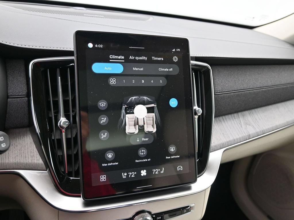 New 2026 Volvo XC90 T8 Ultra w/ Protection Package Premier AWD/4WD image 14