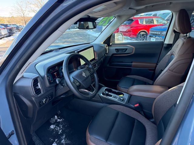 Used 2025 Ford Bronco Sport Outer Banks w/ Outer Banks Tech Package+ AWD/4WD image 3