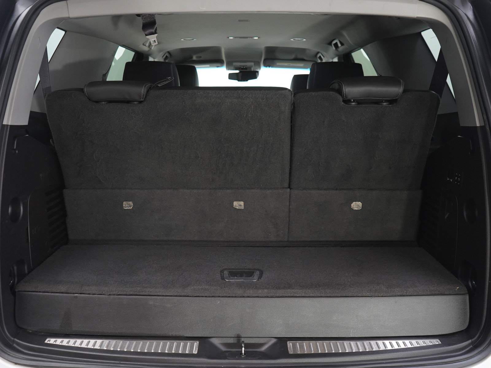 Used 2015 GMC Yukon Denali AWD/4WD image 9