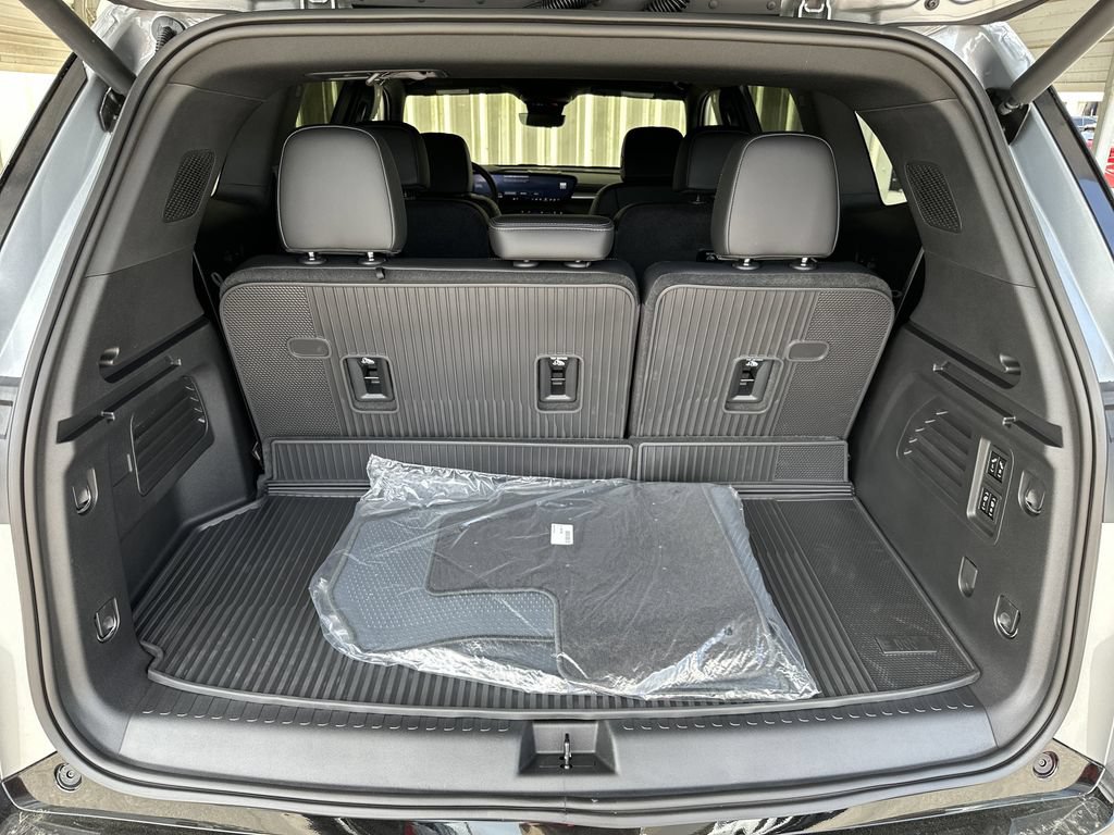 New 2026 Buick Enclave Sport Touring w/ Power Package AWD/4WD image 35