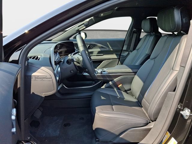 New 2026 Cadillac Lyriq Luxury w/ LPO, Floor Liner Package AWD/4WD image 8