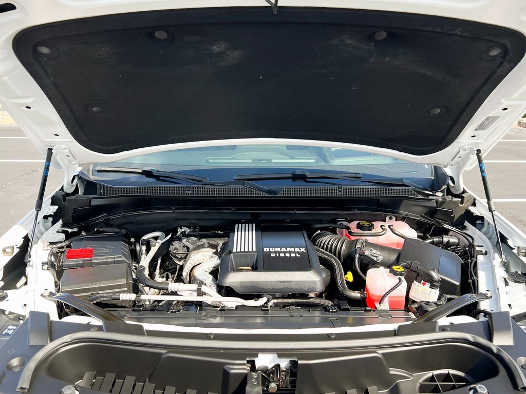 Used 2024 Chevrolet Suburban High Country image 19