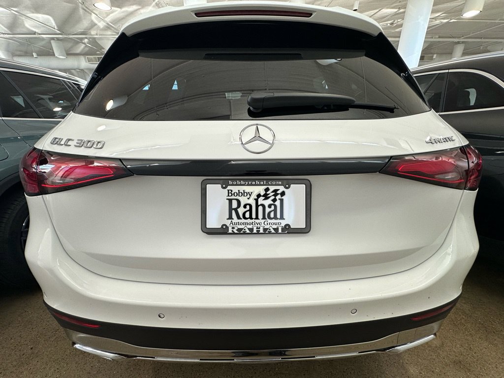 New 2027 Mercedes-Benz GLC 300 4MATIC image 2
