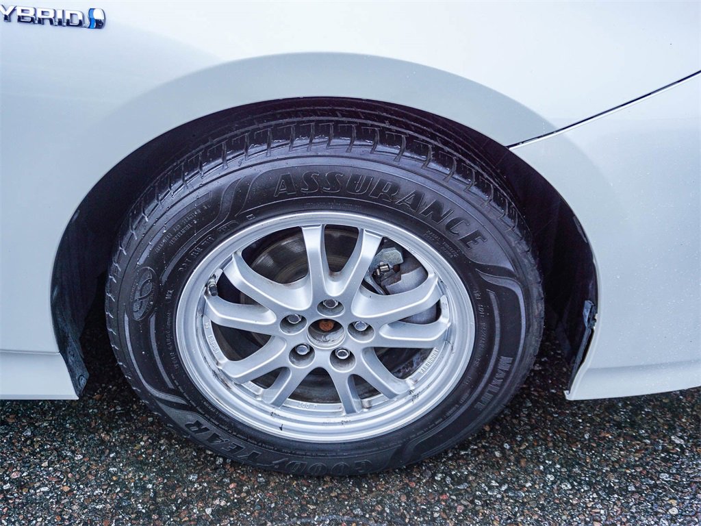 Used 2016 Toyota Prius Three image 10