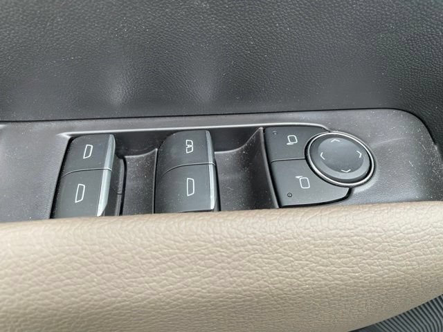 Used 2026 GMC Canyon Denali AWD/4WD image 13