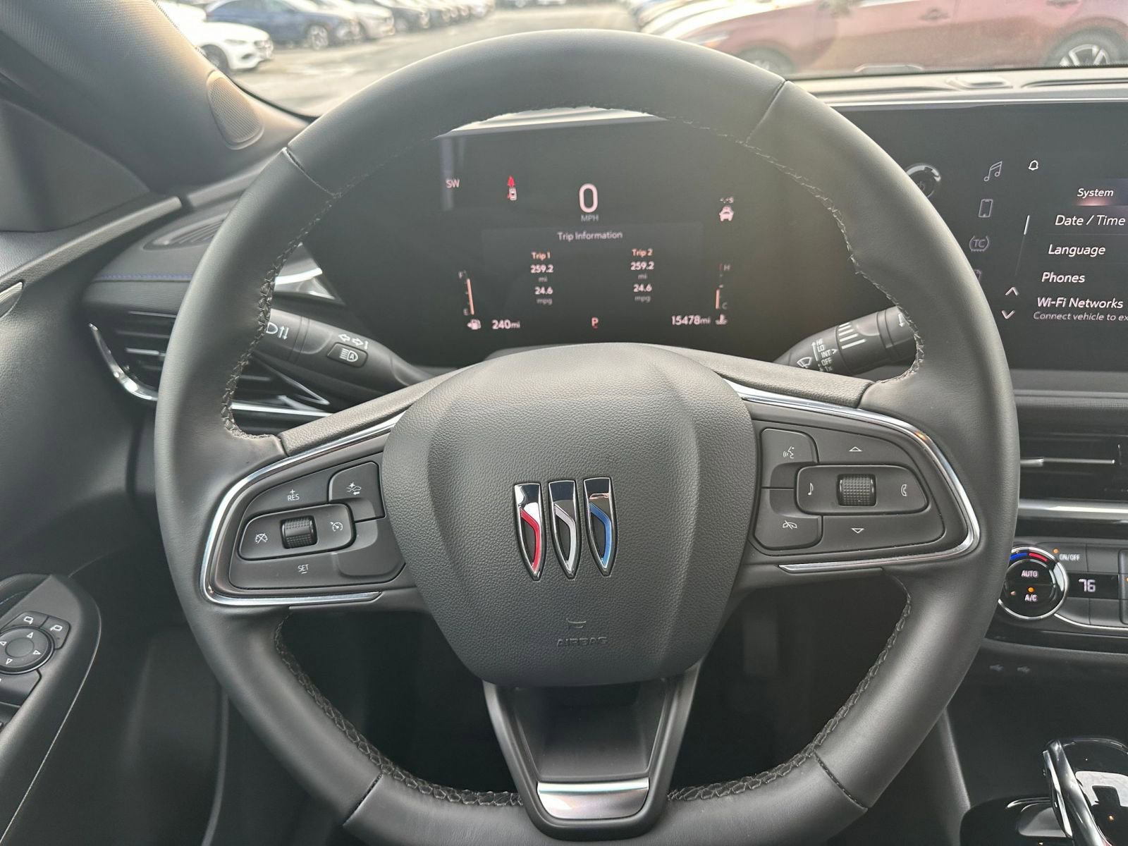 Used 2025 Buick Envista Sport Touring image 25