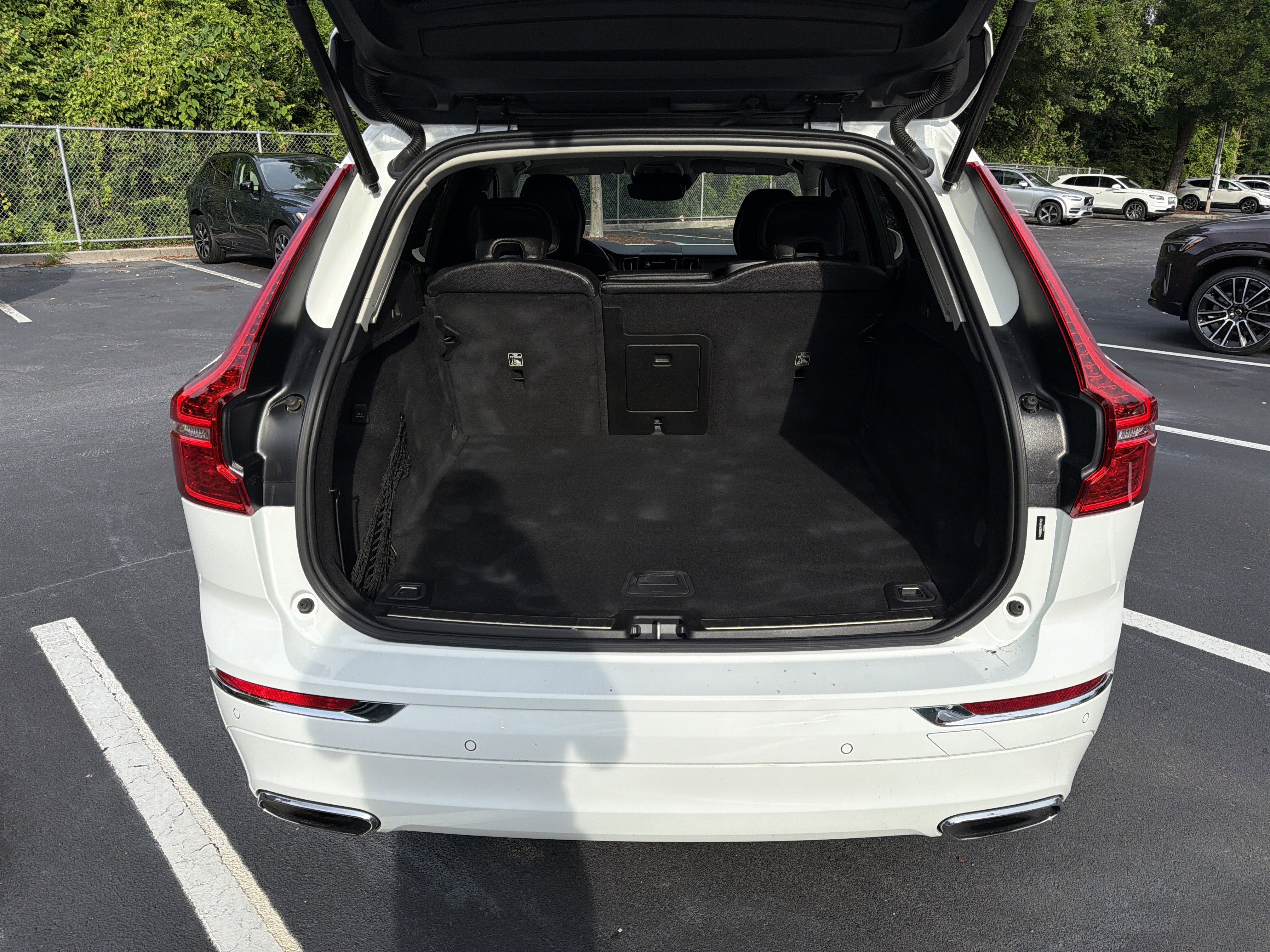 Used 2021 Volvo XC60 T8 Inscription Expression w/ Climate Package AWD/4WD image 34