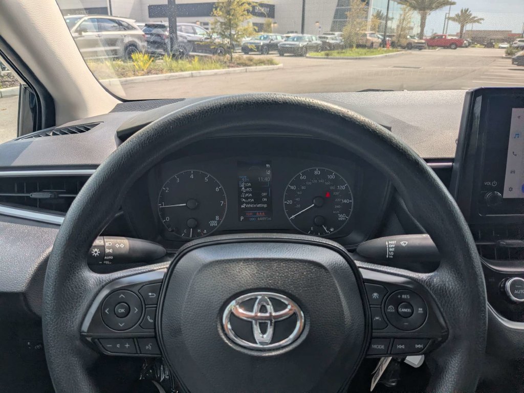 Used 2024 Toyota Corolla LE FWD image 27