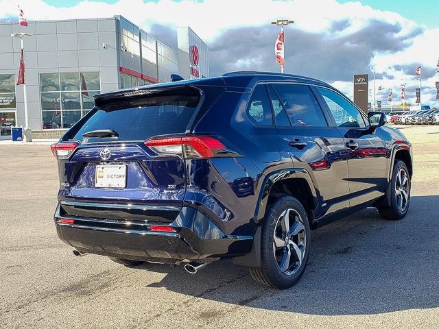 New 2025 Toyota RAV4 SE image 5