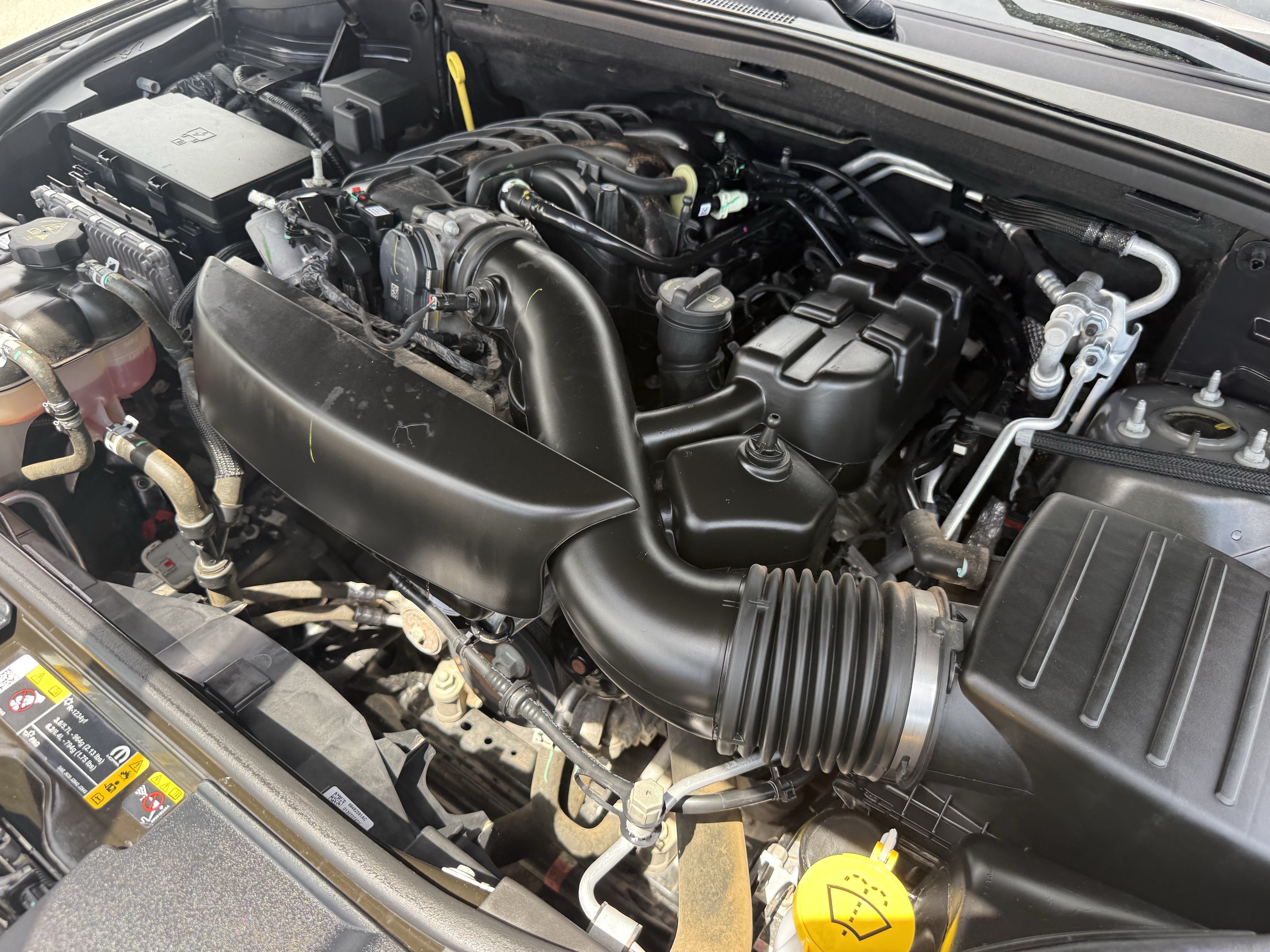 Used 2025 Dodge Durango GT AWD/4WD image 36