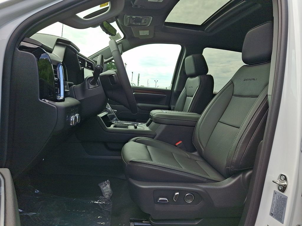 New 2026 GMC Sierra 2500 Denali w/ Denali Reserve Package AWD/4WD image 9