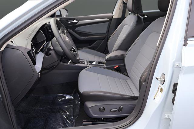 Certified 2026 Volkswagen Jetta SE FWD image 13