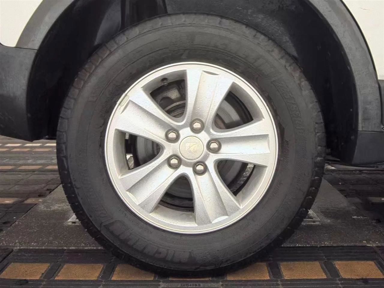 Used 2008 Saturn Vue XE FWD image 11