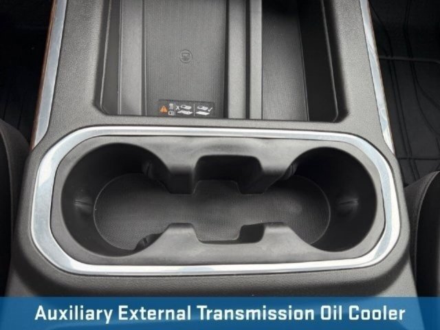 Used 2020 Chevrolet Silverado 1500 High Country w/ Technology Package AWD/4WD image 31