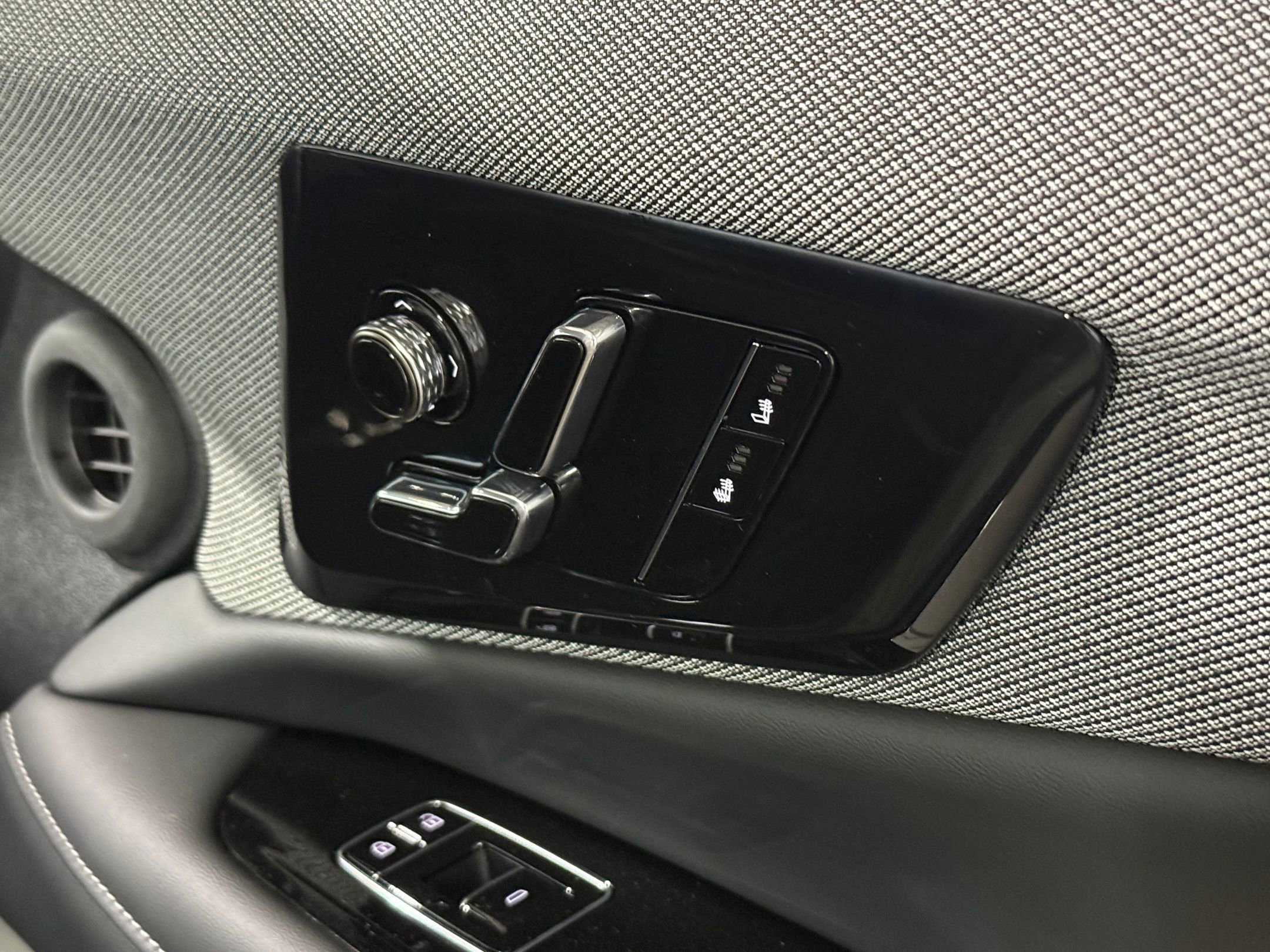 New 2026 Cadillac Optiq Sport 1 image 48