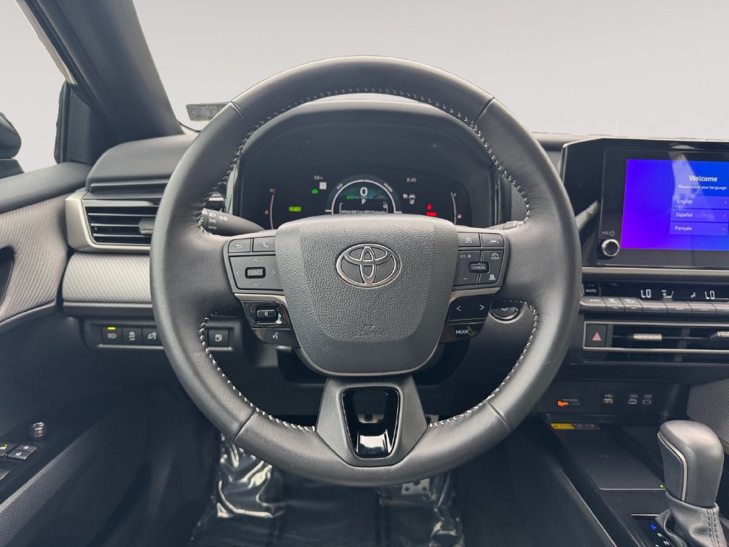 Used 2026 Toyota Camry SE FWD image 12