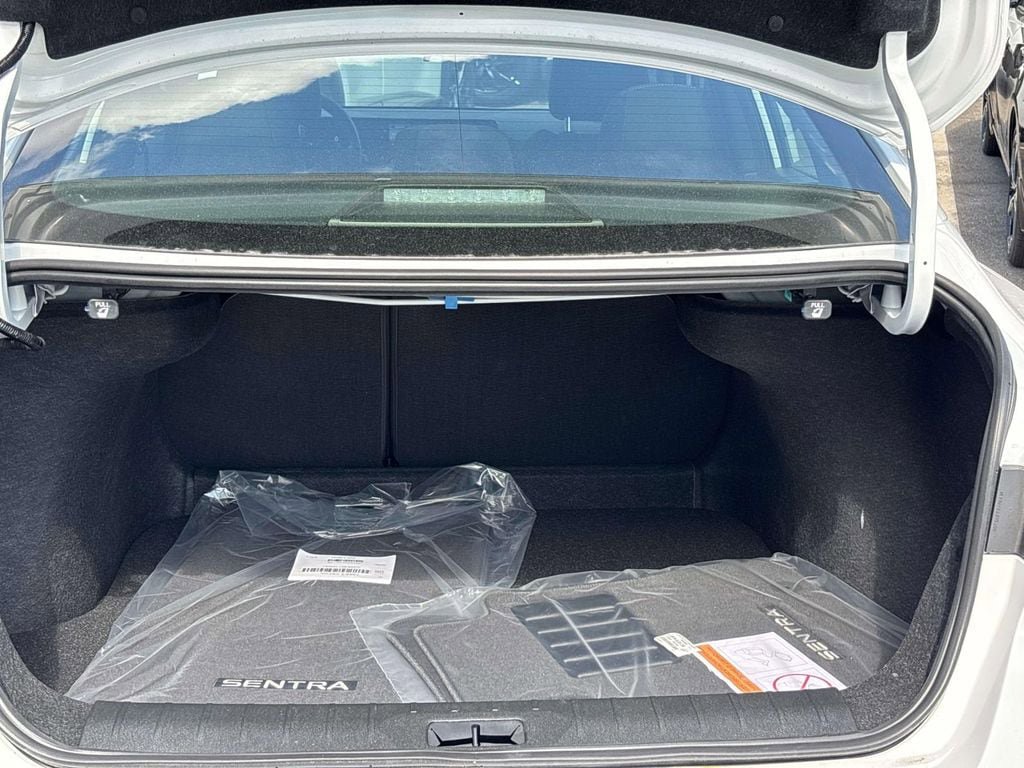 New 2026 Nissan Sentra SV FWD image 7